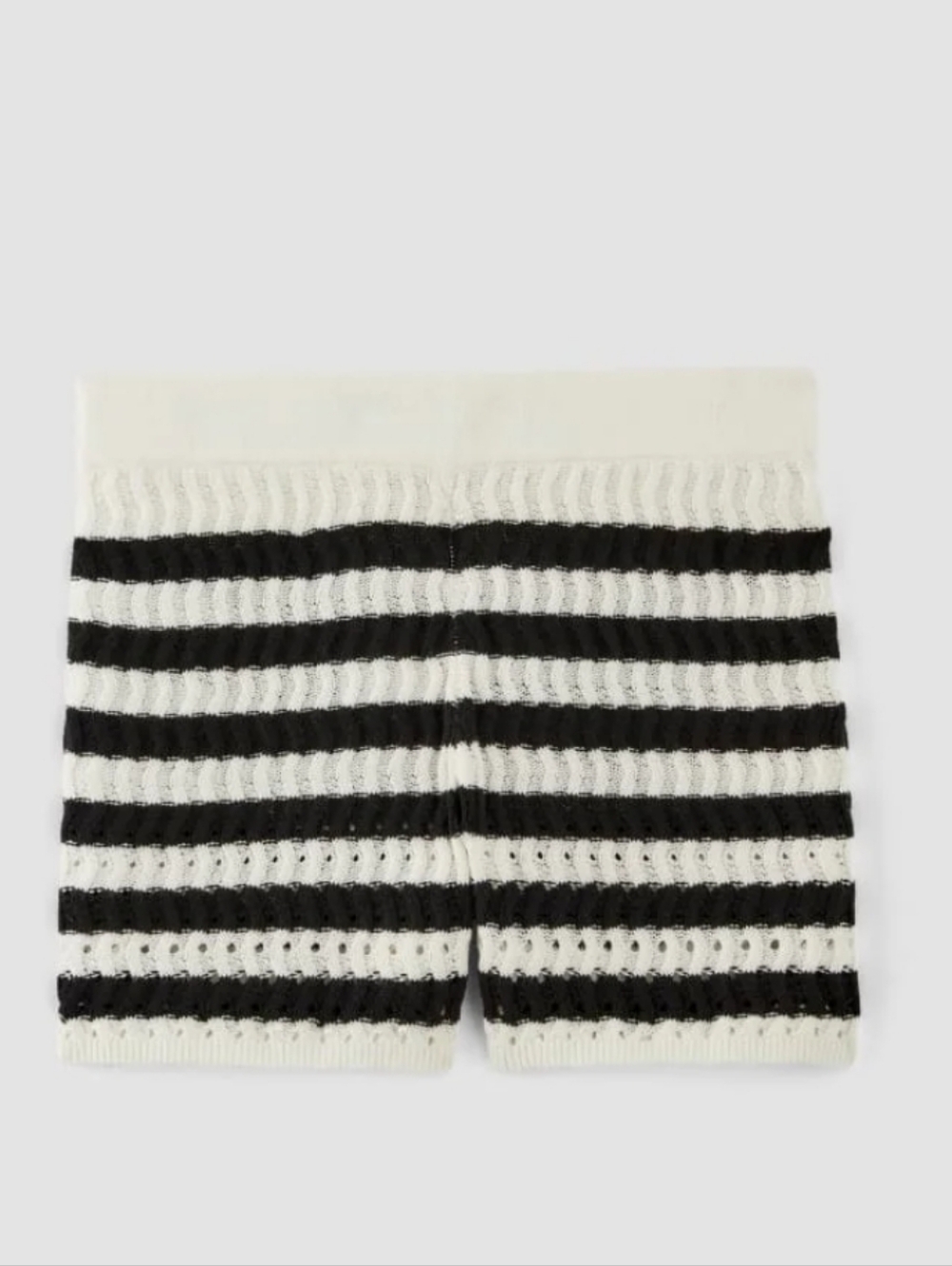 New Everlane The Crochet Knit Mid Rise Bone/Black Shorts Medium NWT - Picture 5 of 5